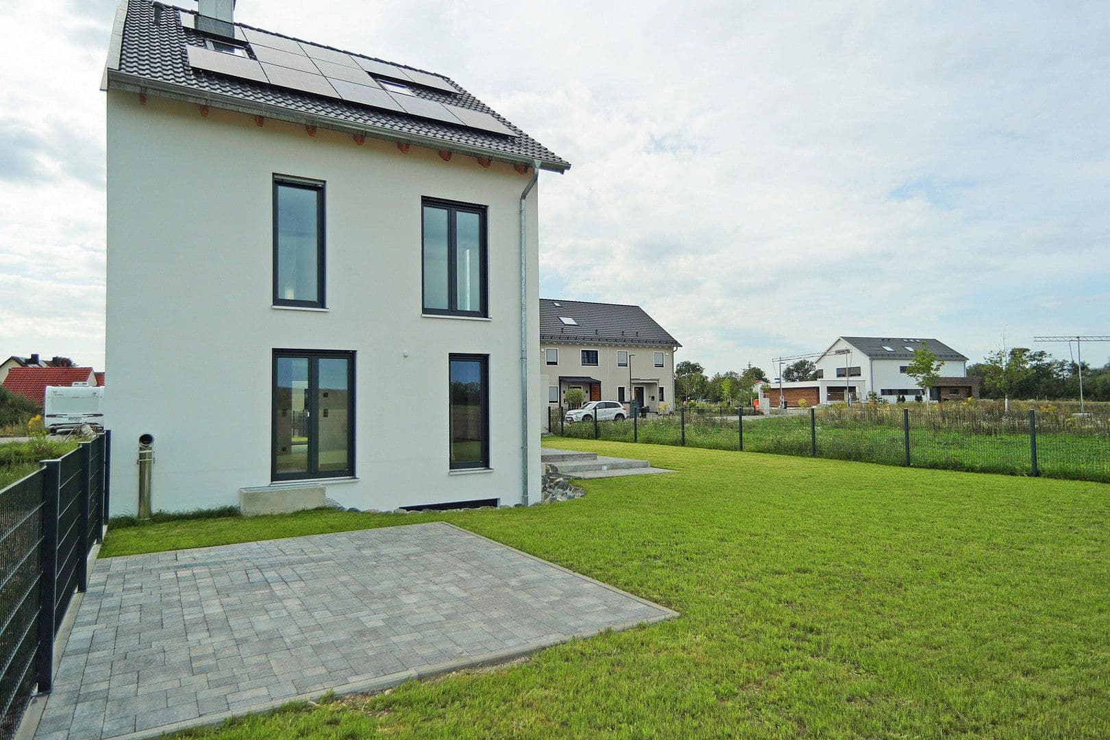 Predaj domu 164 m², pozemok 602 m², Zimmererweg 3, Bergkirchen, Bavorsko Predaj domu 164 m², pozemok 602 m², Zimmererweg 3, Bergkirchen, Bavorsko