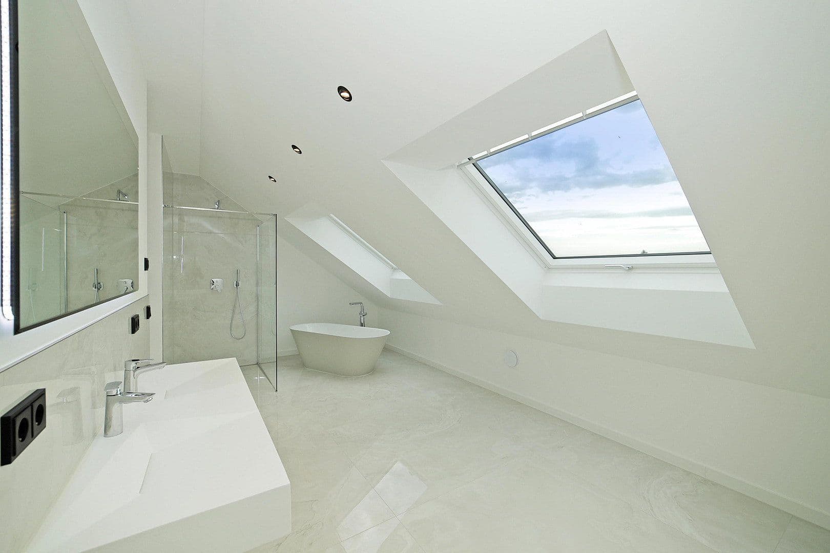 Predaj domu 164 m², pozemok 602 m², Zimmererweg 3, Bergkirchen, Bavorsko Predaj domu 164 m², pozemok 602 m², Zimmererweg 3, Bergkirchen, Bavorsko