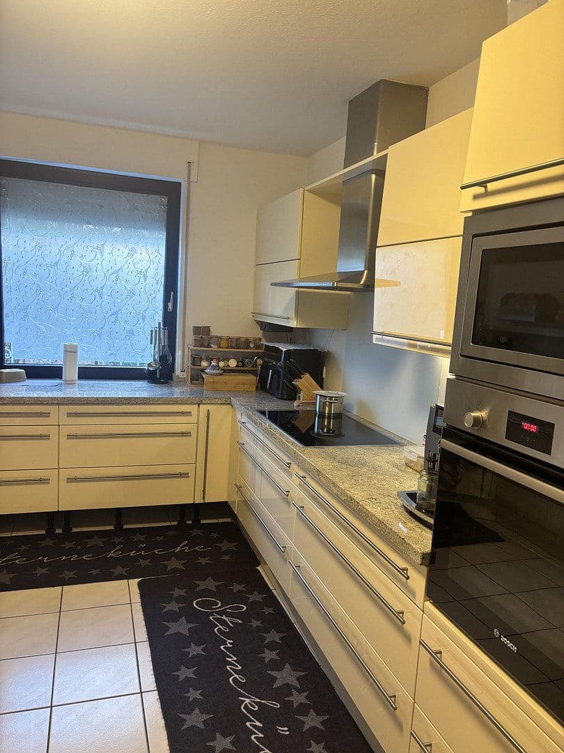Prenájom domu 170 m², pozemok 460 m², Mühlheim am Main, Hesensko Prenájom domu 170 m², pozemok 460 m², Mühlheim am Main, Hesensko