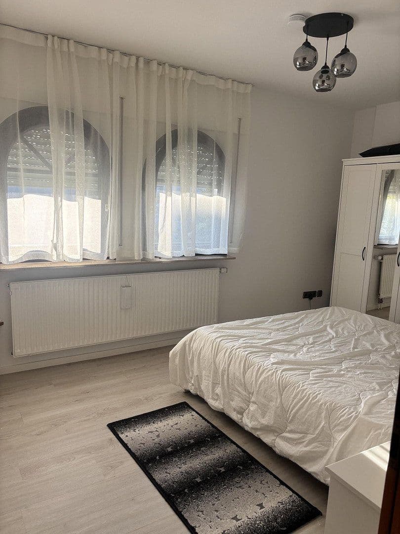 Prenájom domu 170 m², pozemok 460 m², Mühlheim am Main, Hesensko Prenájom domu 170 m², pozemok 460 m², Mühlheim am Main, Hesensko
