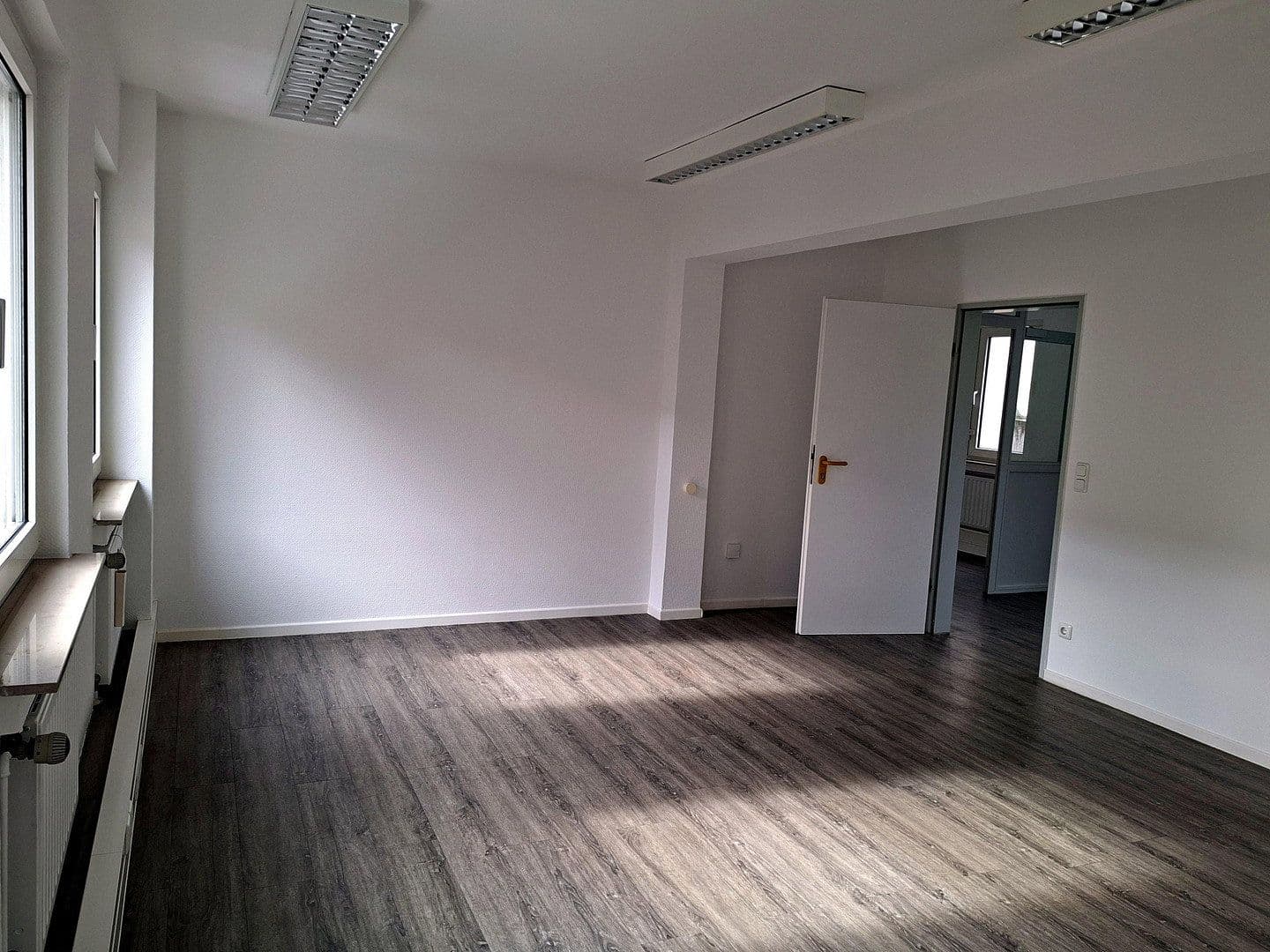 Prenájom kancelárie 120 m², Wüstenhöfer Str. 230, Essen, Severné Porýnie - Westfálsko Prenájom kancelárie 120 m², Wüstenhöfer Str. 230, Essen, Severné Porýnie - Westfálsko