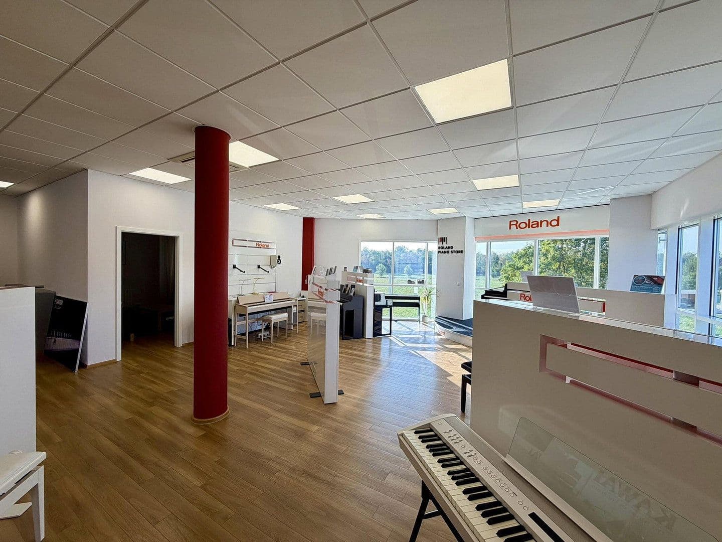 Predaj nebytového priestoru 2.277 m², Waldstraße 1a, Heusenstamm, Hesensko Predaj nebytového priestoru 2.277 m², Waldstraße 1a, Heusenstamm, Hesensko