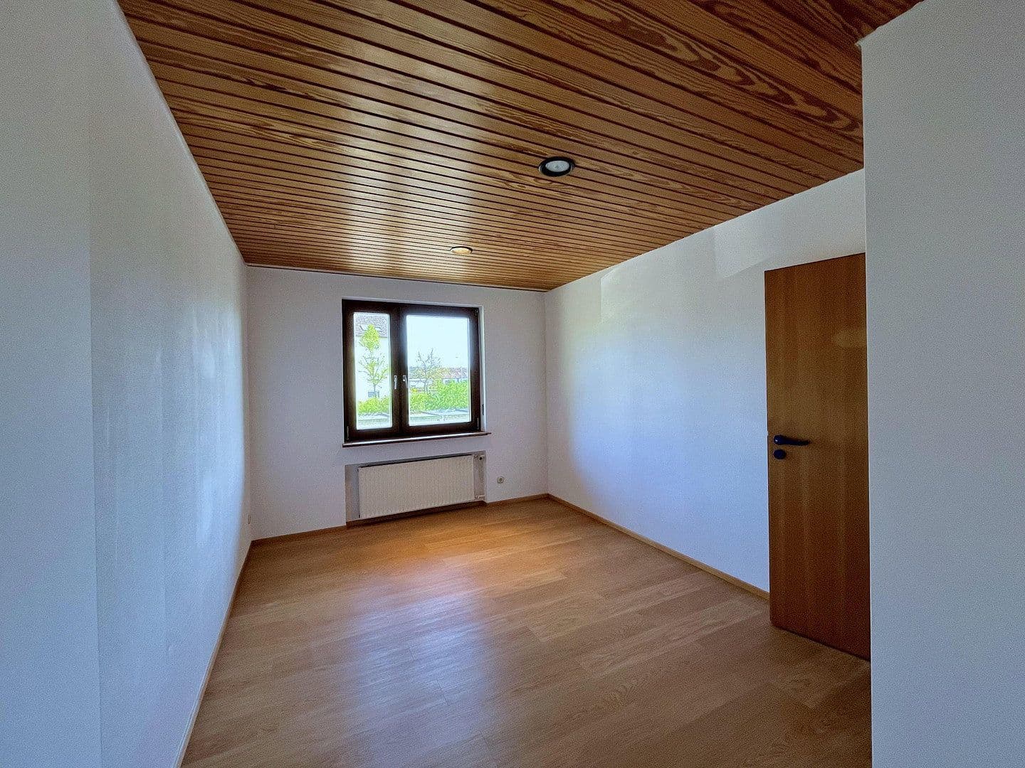 Predaj domu 160 m², pozemok 300 m², Mannheim, Bádensko-Wurttembersko Predaj domu 160 m², pozemok 300 m², Mannheim, Bádensko-Wurttembersko