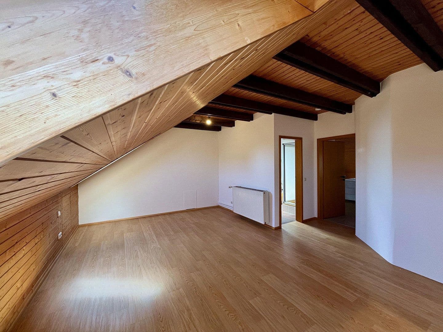 Predaj domu 160 m², pozemok 300 m², Mannheim, Bádensko-Wurttembersko Predaj domu 160 m², pozemok 300 m², Mannheim, Bádensko-Wurttembersko