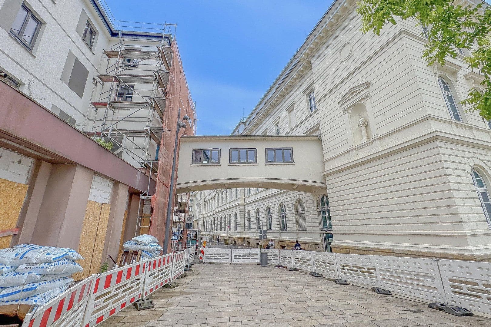 Prenájom kancelárie 30 m², Döppersberg 37, Wuppertal, Severné Porýnie - Westfálsko Prenájom kancelárie 30 m², Döppersberg 37, Wuppertal, Severné Porýnie - Westfálsko