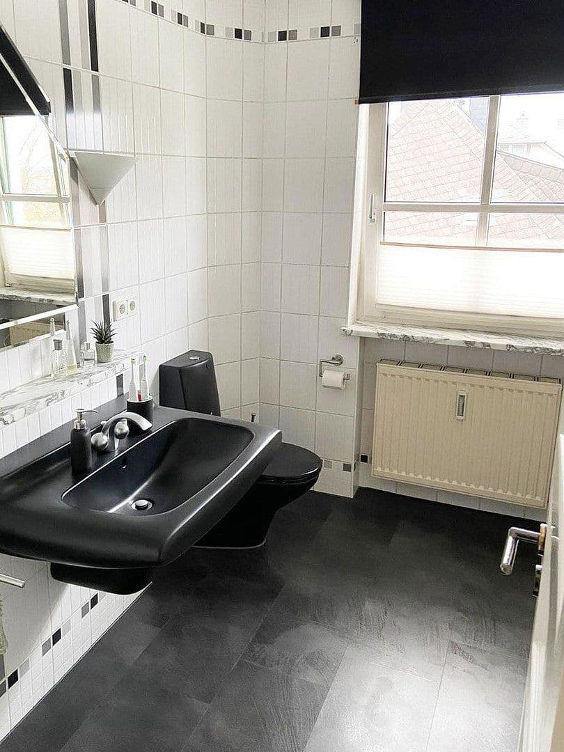 Prenájom bytu 2-izbový 78 m², Äußere Bayreuther Str. 45, Hof, Bavorsko Prenájom bytu 2-izbový 78 m², Äußere Bayreuther Str. 45, Hof, Bavorsko