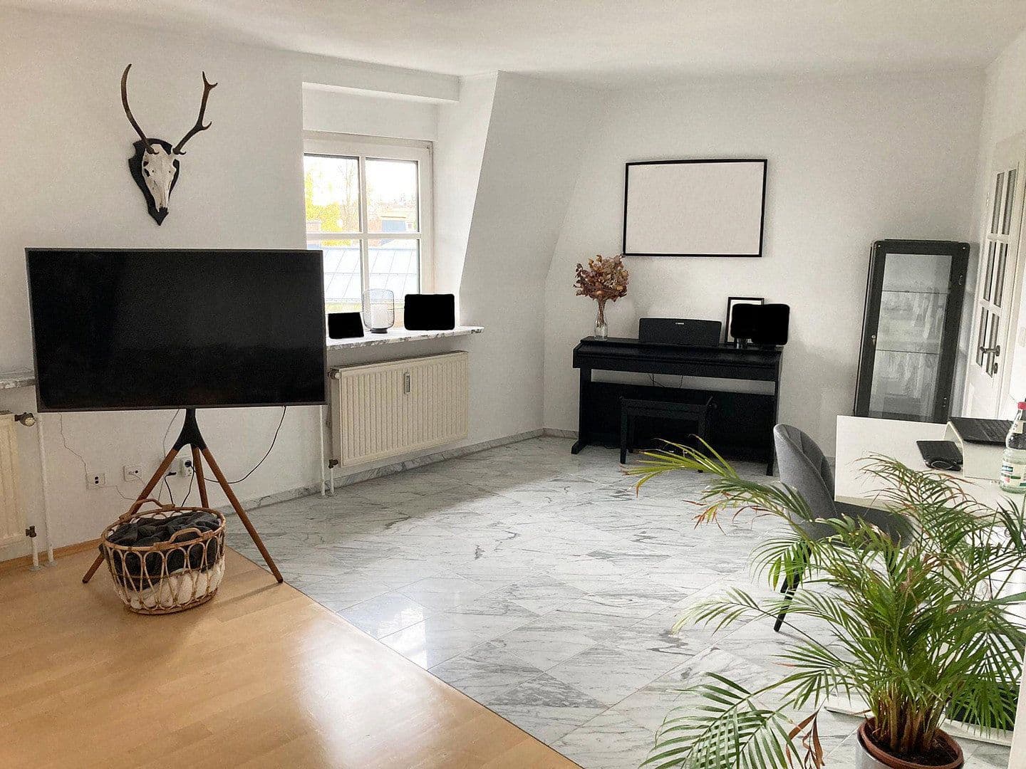 Prenájom bytu 2-izbový 78 m², Äußere Bayreuther Str. 45, Hof, Bavorsko Prenájom bytu 2-izbový 78 m², Äußere Bayreuther Str. 45, Hof, Bavorsko