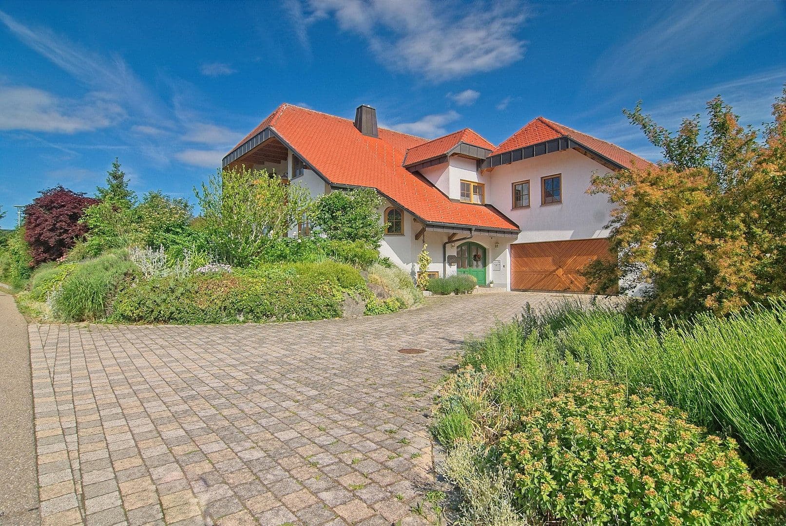 Predaj domu 262 m², pozemok 2.149 m², Wutach, Bádensko-Wurttembersko Predaj domu 262 m², pozemok 2.149 m², Wutach, Bádensko-Wurttembersko