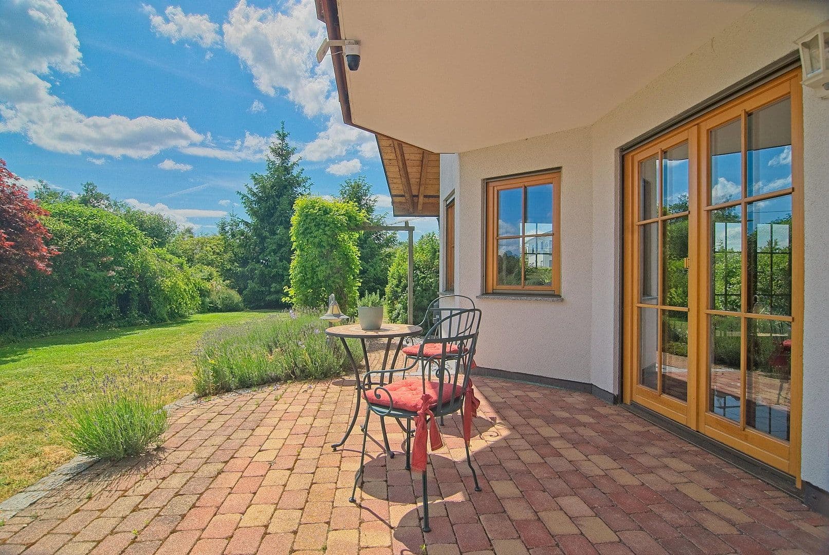 Predaj domu 262 m², pozemok 2.149 m², Wutach, Bádensko-Wurttembersko Predaj domu 262 m², pozemok 2.149 m², Wutach, Bádensko-Wurttembersko