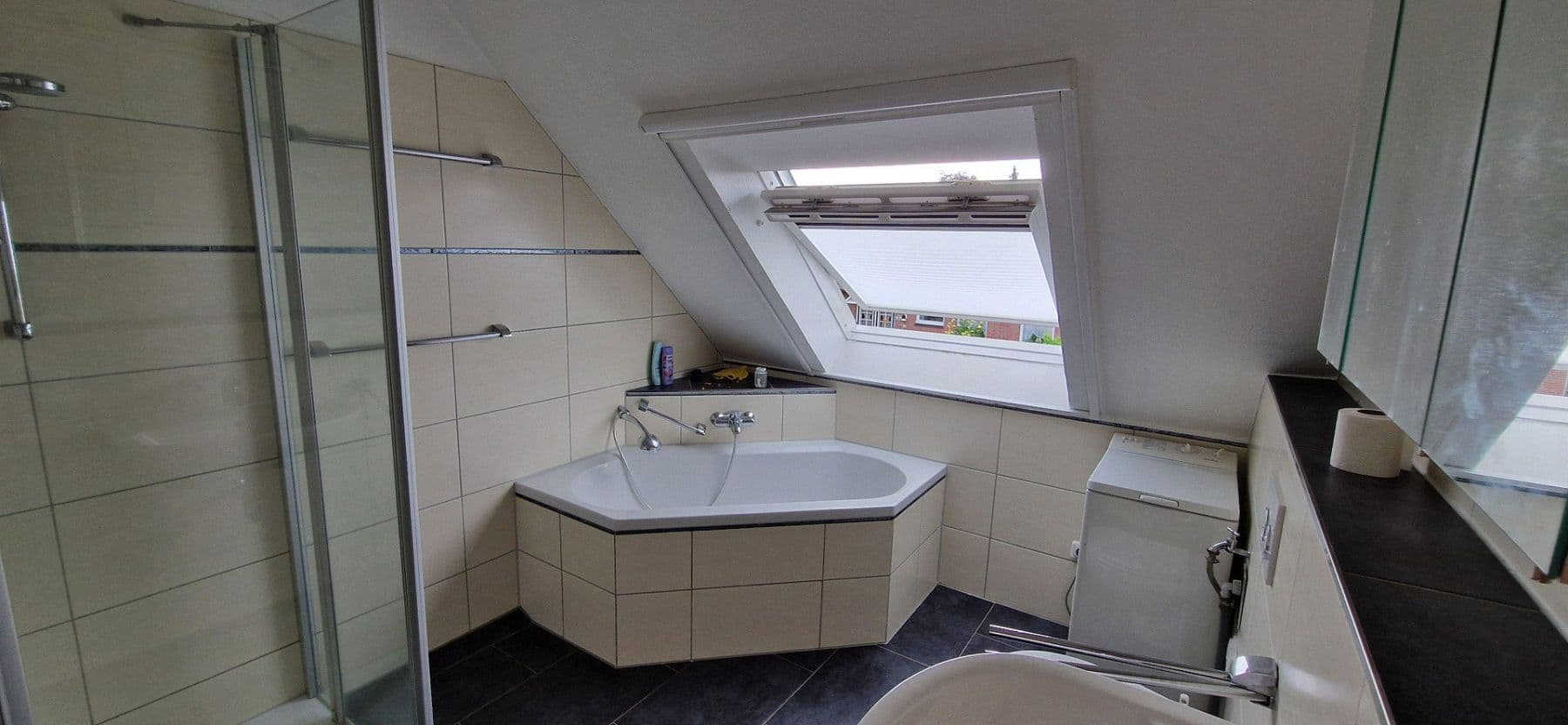 Predaj domu 210 m², pozemok 1.043 m², Thedinghausen, Dolné Sasko Predaj domu 210 m², pozemok 1.043 m², Thedinghausen, Dolné Sasko