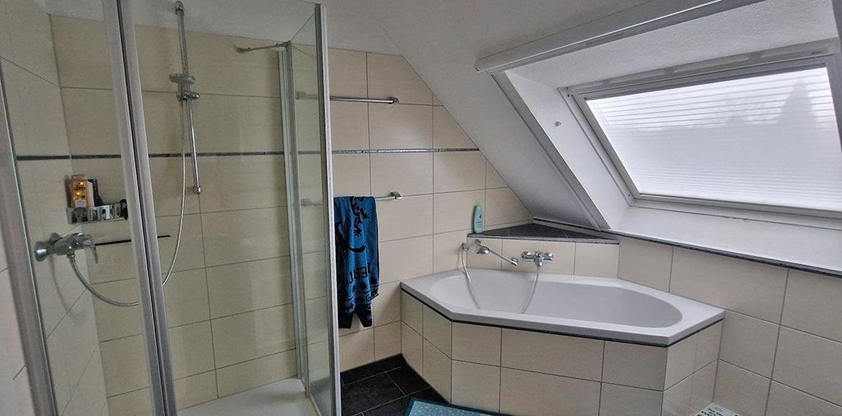 Predaj domu 210 m², pozemok 1.043 m², Thedinghausen, Dolné Sasko Predaj domu 210 m², pozemok 1.043 m², Thedinghausen, Dolné Sasko