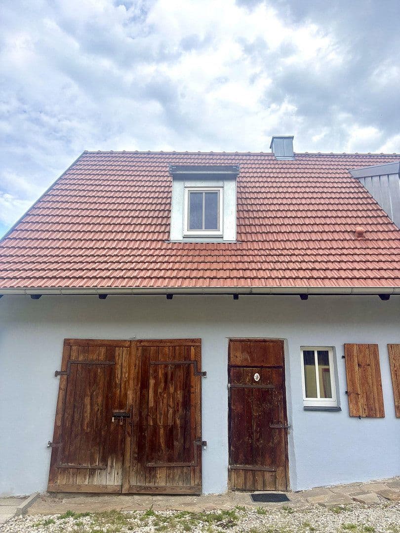 Predaj domu 220 m², pozemok 2.019 m², Uckersdorf 8, Schwarzhofen, Bavorsko Predaj domu 220 m², pozemok 2.019 m², Uckersdorf 8, Schwarzhofen, Bavorsko