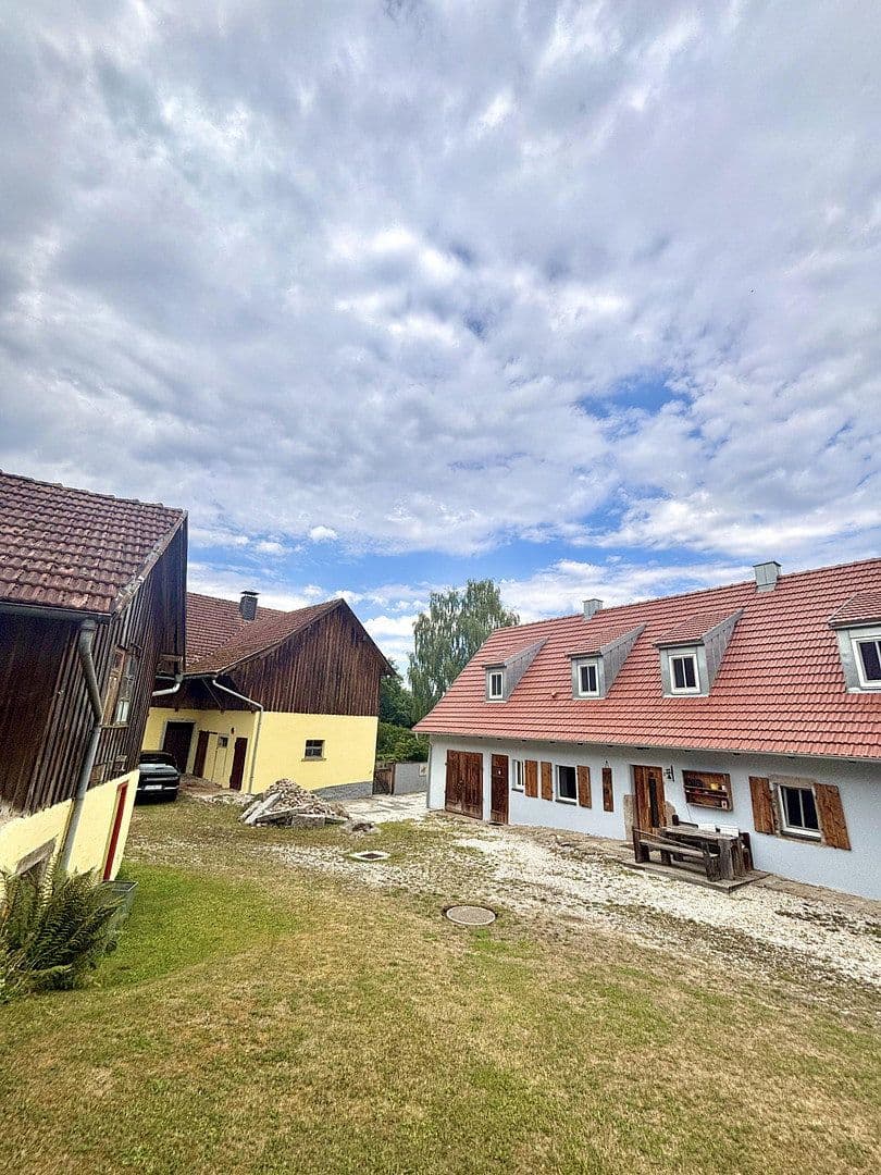 Predaj domu 220 m², pozemok 2.019 m², Uckersdorf 8, Schwarzhofen, Bavorsko Predaj domu 220 m², pozemok 2.019 m², Uckersdorf 8, Schwarzhofen, Bavorsko
