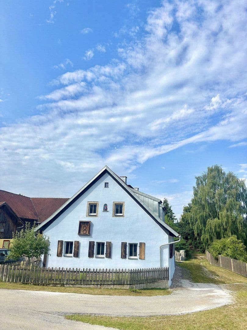 Predaj domu 220 m², pozemok 2.019 m², Uckersdorf 8, Schwarzhofen, Bavorsko Predaj domu 220 m², pozemok 2.019 m², Uckersdorf 8, Schwarzhofen, Bavorsko