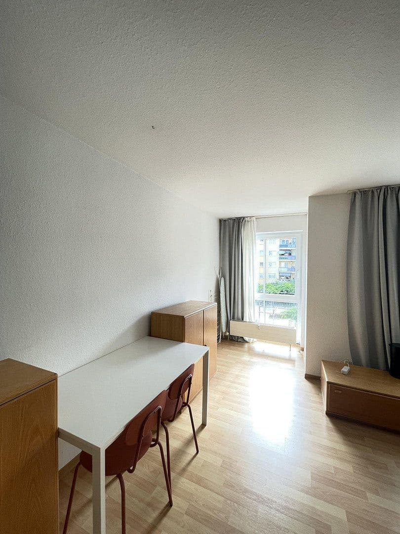 Prenájom bytu 1-izbový 33 m², Sonnenstrasse 9, Fürth, Bavorsko Prenájom bytu 1-izbový 33 m², Sonnenstrasse 9, Fürth, Bavorsko