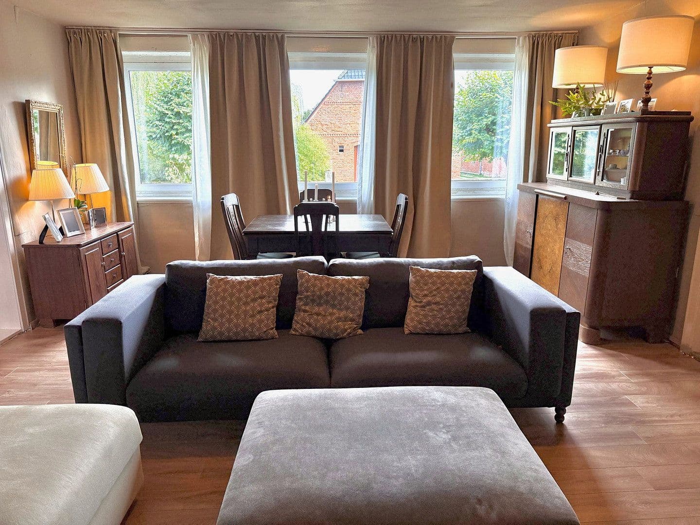 Predaj domu 219 m², pozemok 3.815 m², Lemgow, Dolné Sasko Predaj domu 219 m², pozemok 3.815 m², Lemgow, Dolné Sasko