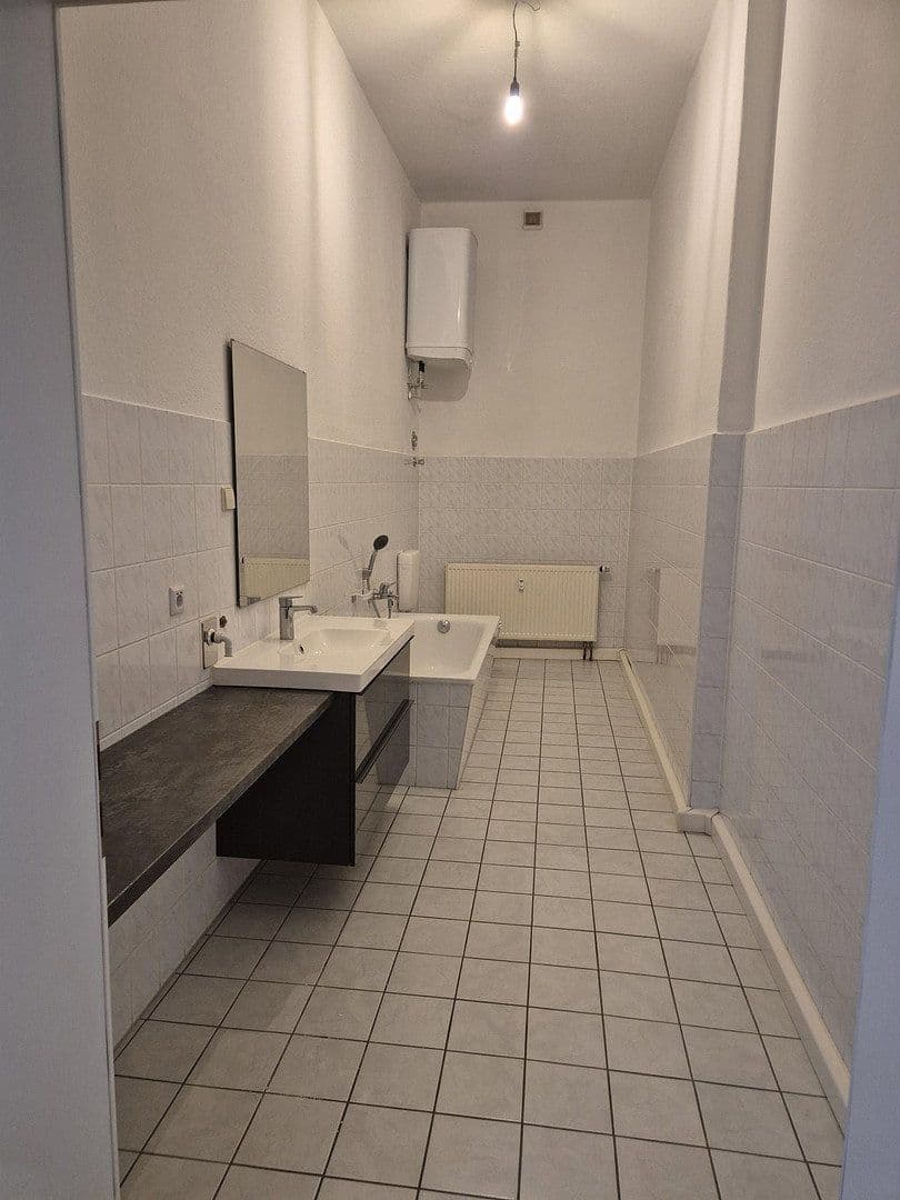 Prenájom bytu 2-izbový 70 m², Magazinstraße 1a, Zwickau, Sasko Prenájom bytu 2-izbový 70 m², Magazinstraße 1a, Zwickau, Sasko