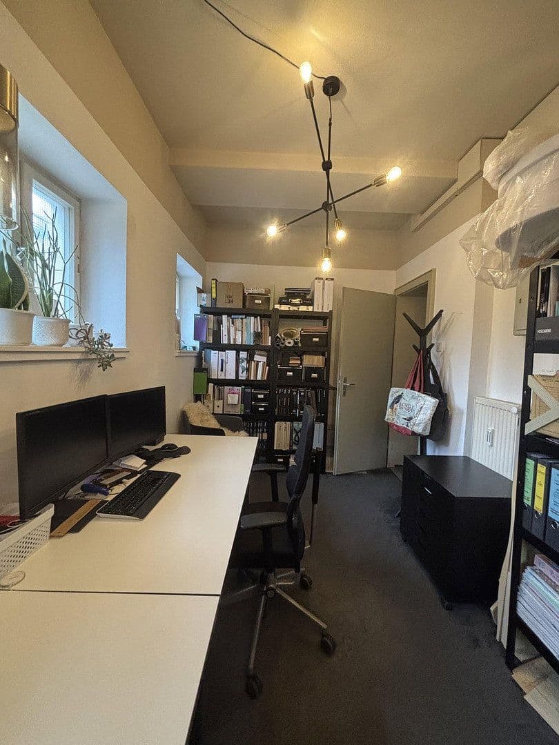 Prenájom kancelárie 13 m², Aloys-Schreiber-Str. 8-10, Bühl, Bádensko-Wurttembersko Prenájom kancelárie 13 m², Aloys-Schreiber-Str. 8-10, Bühl, Bádensko-Wurttembersko