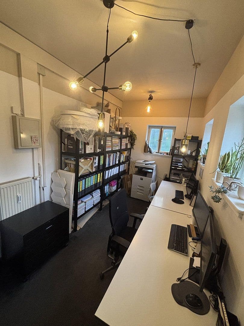 Prenájom kancelárie 13 m², Aloys-Schreiber-Str. 8-10, Bühl, Bádensko-Wurttembersko Prenájom kancelárie 13 m², Aloys-Schreiber-Str. 8-10, Bühl, Bádensko-Wurttembersko