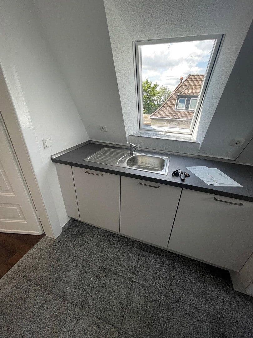 Prenájom bytu 2-izbový 43 m², Bergische Landstraße 2, Essen, Severné Porýnie - Westfálsko Prenájom bytu 2-izbový 43 m², Bergische Landstraße 2, Essen, Severné Porýnie - Westfálsko
