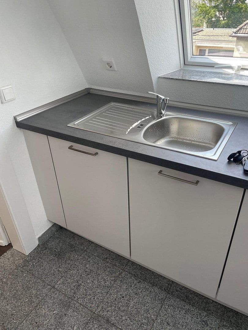 Prenájom bytu 2-izbový 43 m², Bergische Landstraße 2, Essen, Severné Porýnie - Westfálsko Prenájom bytu 2-izbový 43 m², Bergische Landstraße 2, Essen, Severné Porýnie - Westfálsko