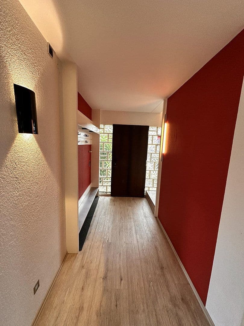 Predaj domu 270 m², pozemok 869 m², Bad Rappenau, Bádensko-Wurttembersko Predaj domu 270 m², pozemok 869 m², Bad Rappenau, Bádensko-Wurttembersko