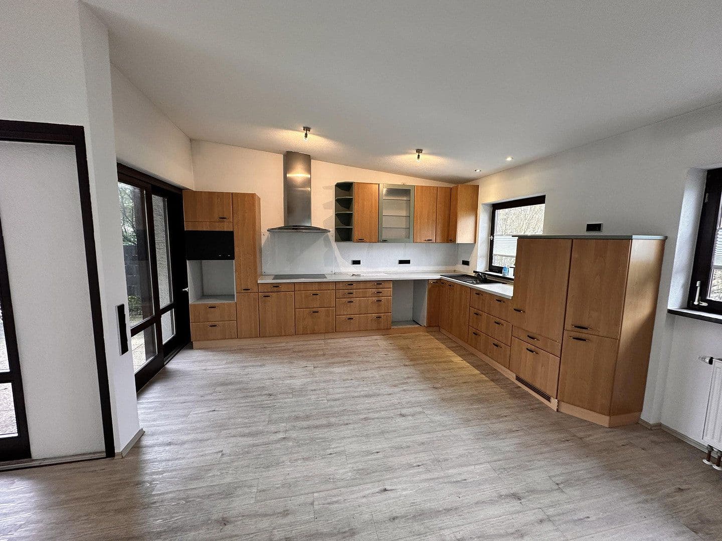 Predaj domu 270 m², pozemok 869 m², Bad Rappenau, Bádensko-Wurttembersko Predaj domu 270 m², pozemok 869 m², Bad Rappenau, Bádensko-Wurttembersko
