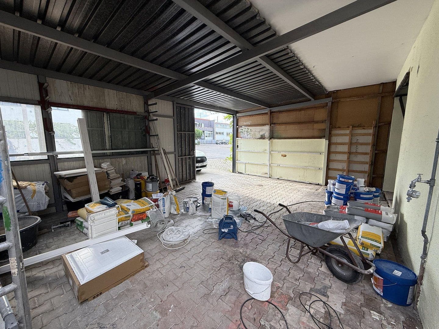 Prenájom nebytového priestoru 230 m², Fellbach, Bádensko-Wurttembersko Prenájom nebytového priestoru 230 m², Fellbach, Bádensko-Wurttembersko