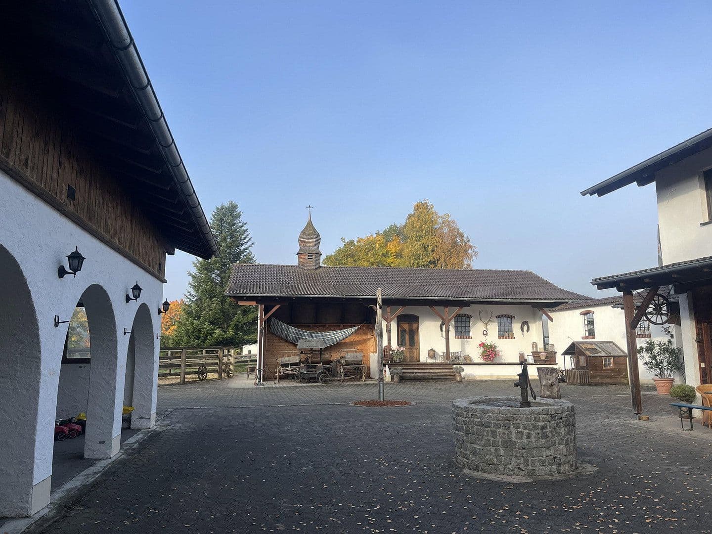 Predaj domu 160 m², pozemok 30.000 m², Böbing, Bavorsko Predaj domu 160 m², pozemok 30.000 m², Böbing, Bavorsko