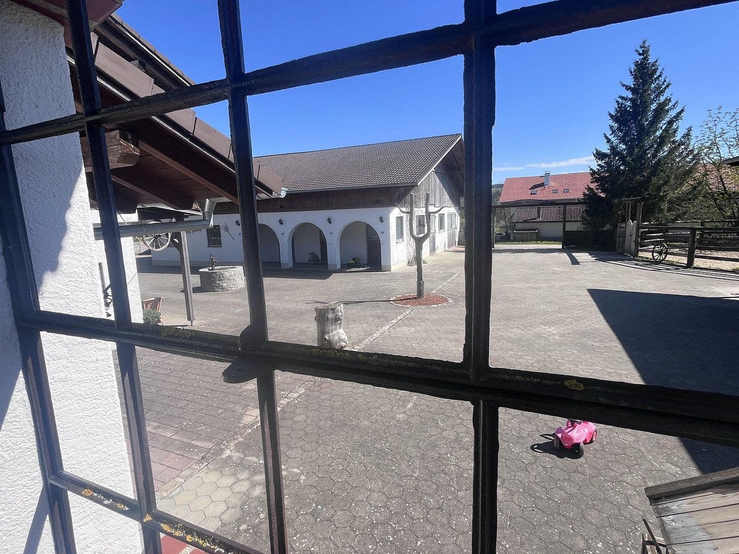 Predaj domu 160 m², pozemok 30.000 m², Böbing, Bavorsko Predaj domu 160 m², pozemok 30.000 m², Böbing, Bavorsko