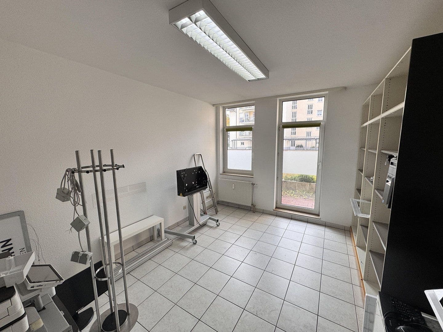 Prenájom kancelárie 110 m², Badeallee 4, Bad Kreuznach, Porýnie-Falcko Prenájom kancelárie 110 m², Badeallee 4, Bad Kreuznach, Porýnie-Falcko