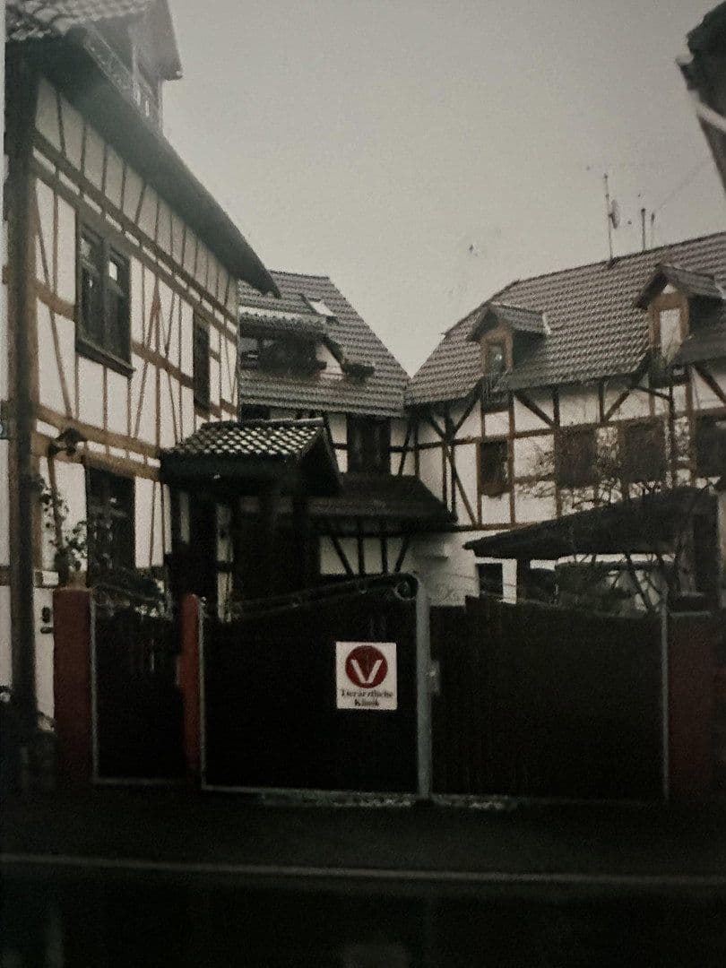 Prenájom domu 80 m², pozemok 125 m², Zeilstr. 9 /Steinkertzbachstr., Grävenwiesbach, Hesensko Prenájom domu 80 m², pozemok 125 m², Zeilstr. 9 /Steinkertzbachstr., Grävenwiesbach, Hesensko