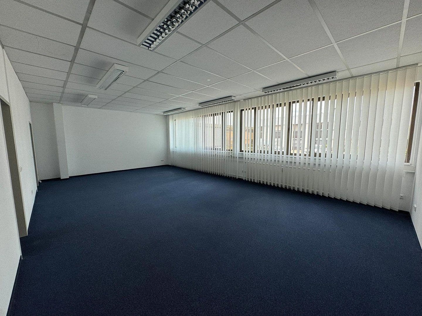 Prenájom kancelárie 500 m², Hannover, Dolné Sasko Prenájom kancelárie 500 m², Hannover, Dolné Sasko