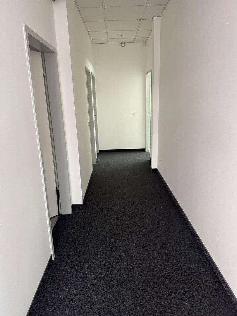 Prenájom kancelárie 500 m², Hannover, Dolné Sasko Prenájom kancelárie 500 m², Hannover, Dolné Sasko