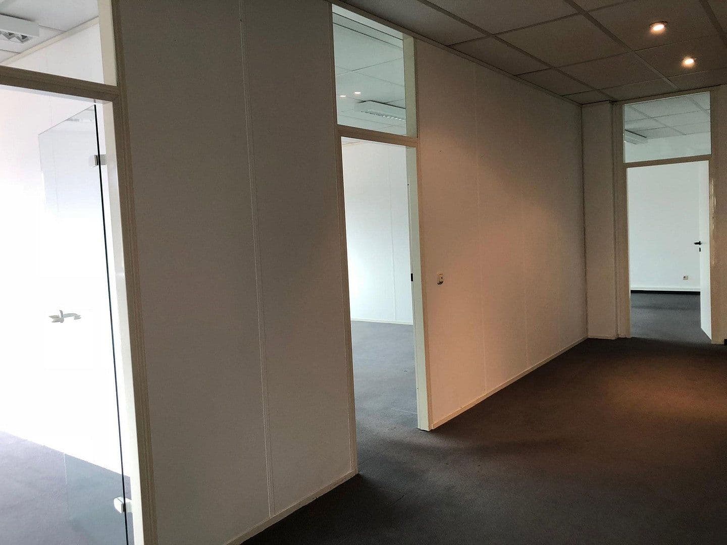 Prenájom kancelárie 500 m², Hannover, Dolné Sasko Prenájom kancelárie 500 m², Hannover, Dolné Sasko