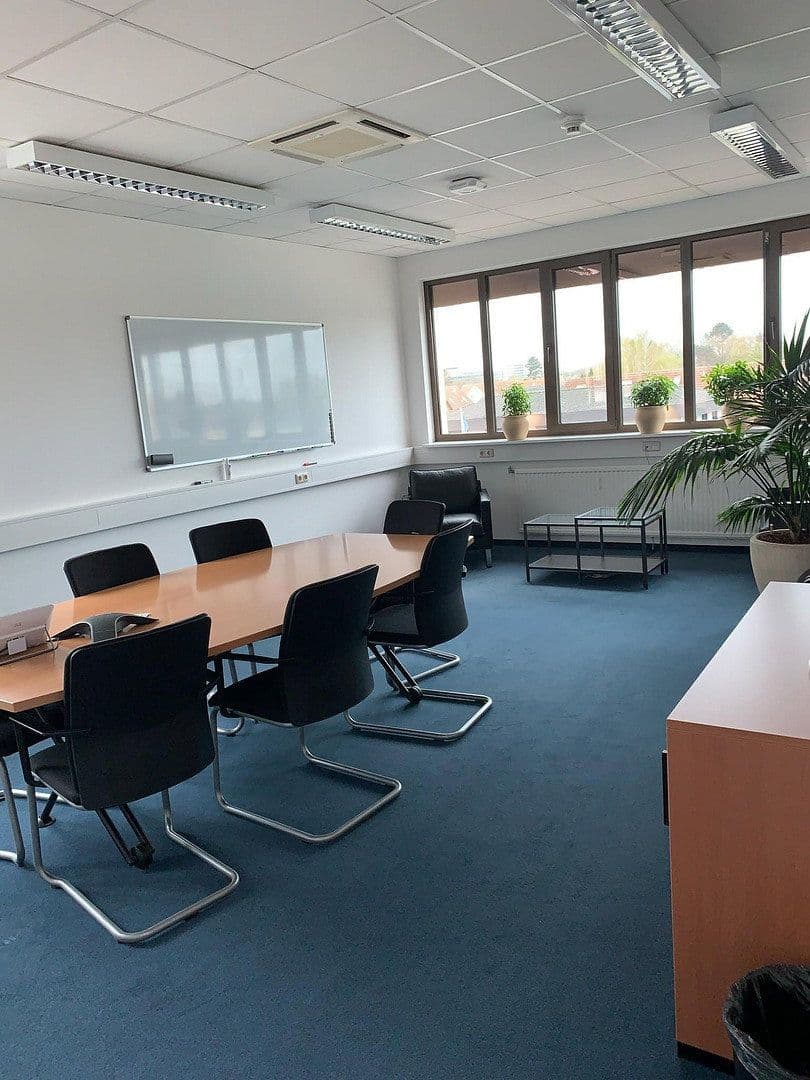 Prenájom kancelárie 500 m², Hannover, Dolné Sasko Prenájom kancelárie 500 m², Hannover, Dolné Sasko