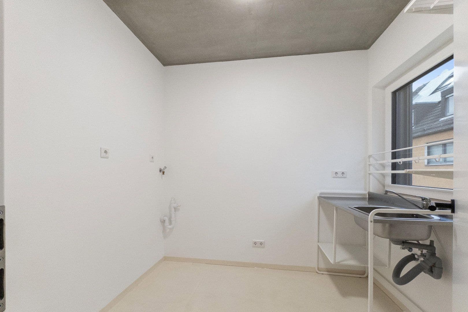Predaj domu 215 m², pozemok 281 m², Würzburg, Bavorsko Predaj domu 215 m², pozemok 281 m², Würzburg, Bavorsko