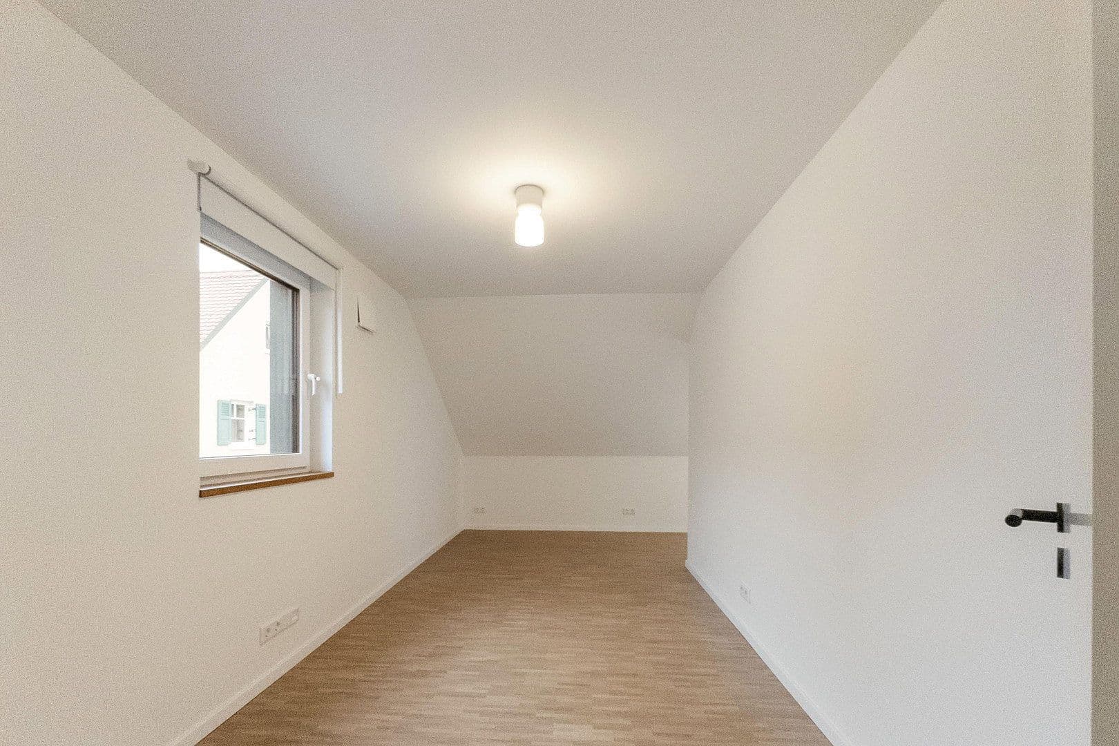 Predaj domu 215 m², pozemok 281 m², Würzburg, Bavorsko Predaj domu 215 m², pozemok 281 m², Würzburg, Bavorsko