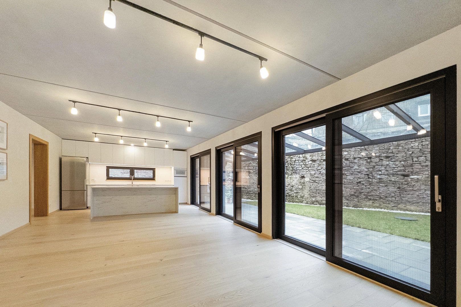 Predaj domu 215 m², pozemok 281 m², Würzburg, Bavorsko Predaj domu 215 m², pozemok 281 m², Würzburg, Bavorsko