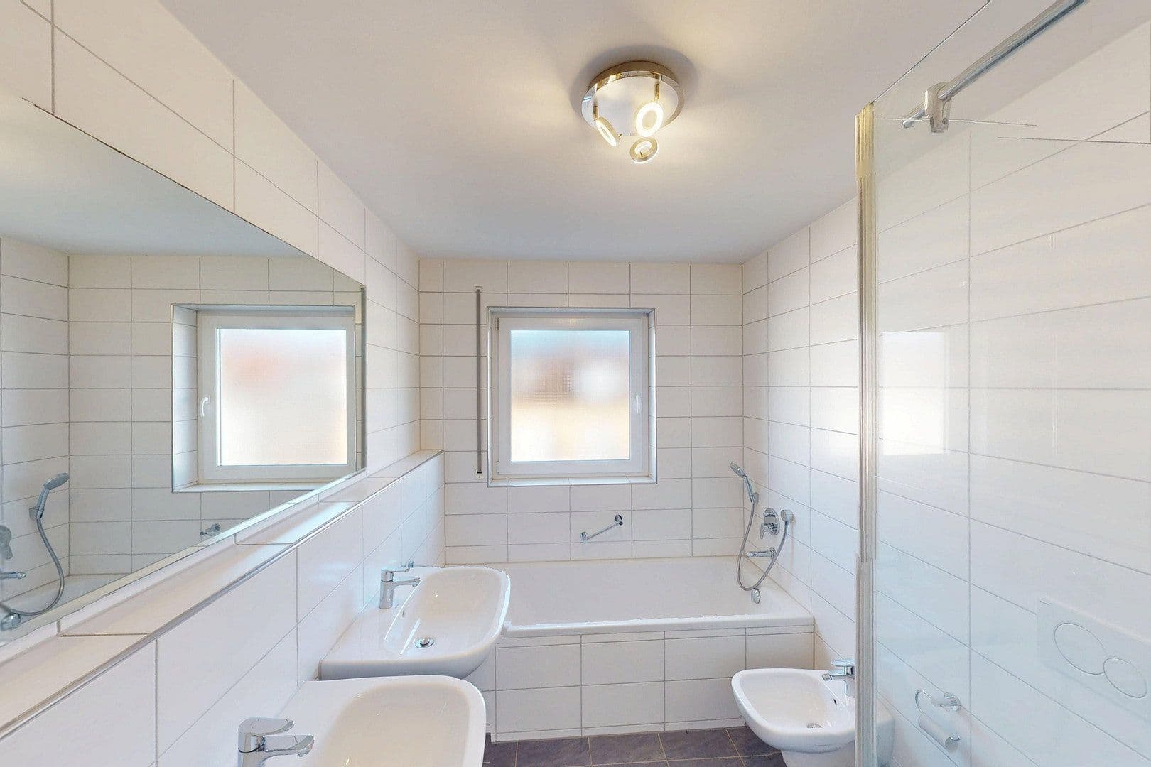 Predaj bytu 4-izbový 113 m², Stuttgart, Bádensko-Wurttembersko Predaj bytu 4-izbový 113 m², Stuttgart, Bádensko-Wurttembersko