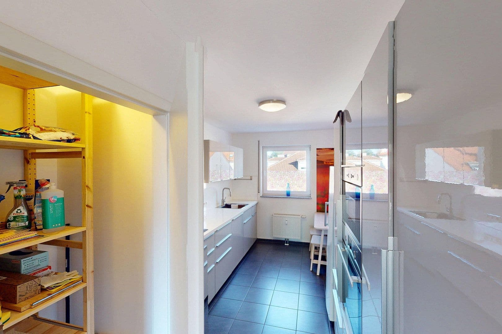 Predaj bytu 4-izbový 113 m², Stuttgart, Bádensko-Wurttembersko Predaj bytu 4-izbový 113 m², Stuttgart, Bádensko-Wurttembersko
