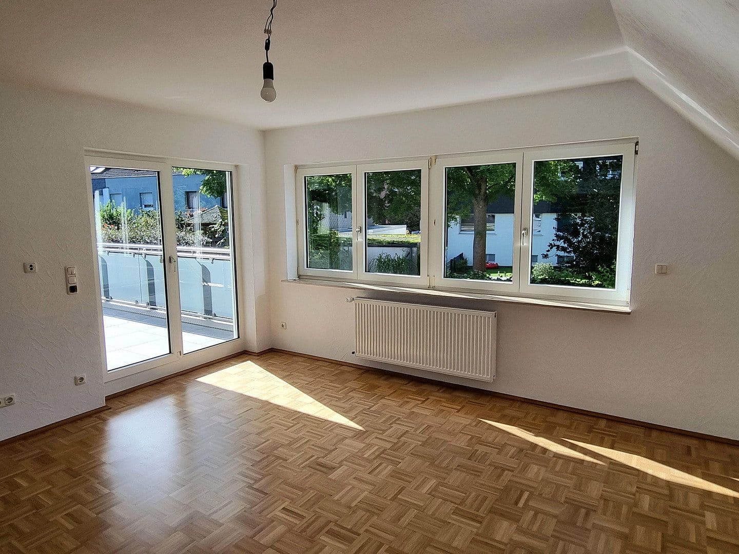 Prenájom bytu 3-izbový 119 m², Bochum, Severné Porýnie - Westfálsko Prenájom bytu 3-izbový 119 m², Bochum, Severné Porýnie - Westfálsko