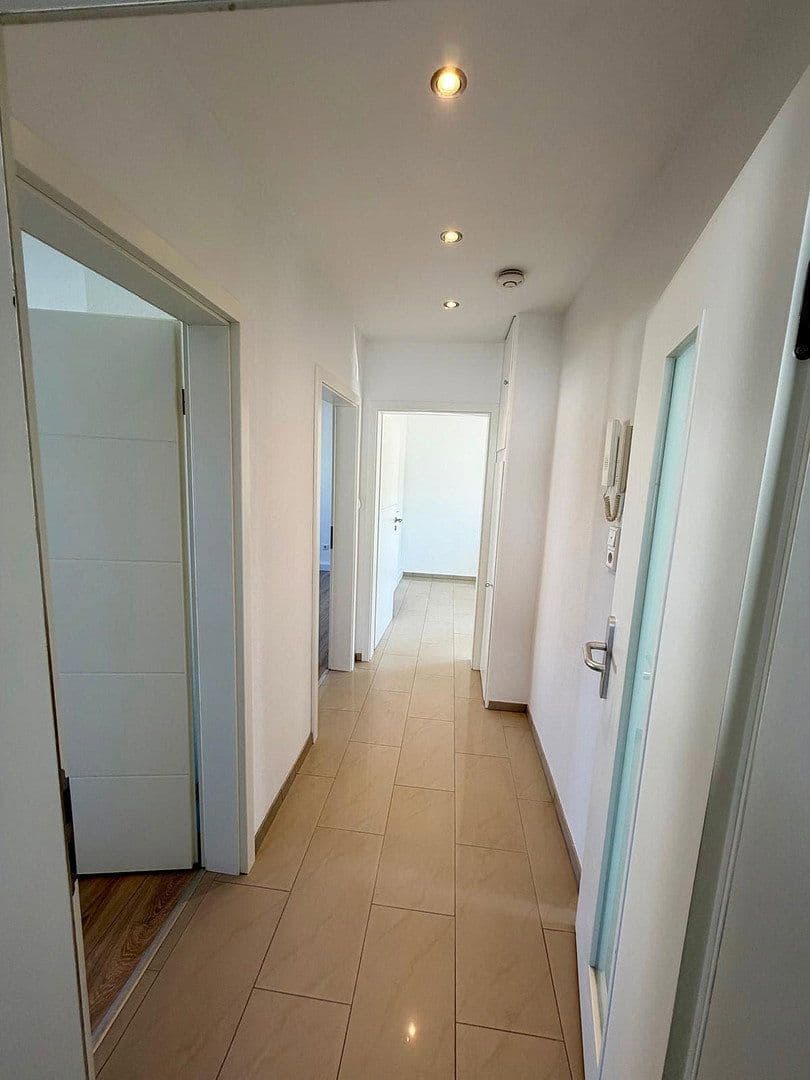 Prenájom bytu 2-izbový 60 m², Eppelheim, Bádensko-Wurttembersko Prenájom bytu 2-izbový 60 m², Eppelheim, Bádensko-Wurttembersko