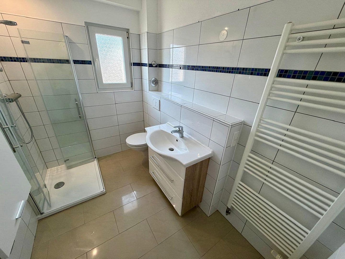 Prenájom bytu 2-izbový 60 m², Eppelheim, Bádensko-Wurttembersko Prenájom bytu 2-izbový 60 m², Eppelheim, Bádensko-Wurttembersko