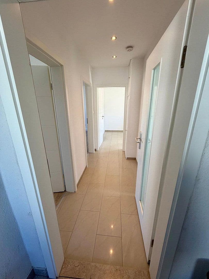 Prenájom bytu 2-izbový 60 m², Eppelheim, Bádensko-Wurttembersko Prenájom bytu 2-izbový 60 m², Eppelheim, Bádensko-Wurttembersko