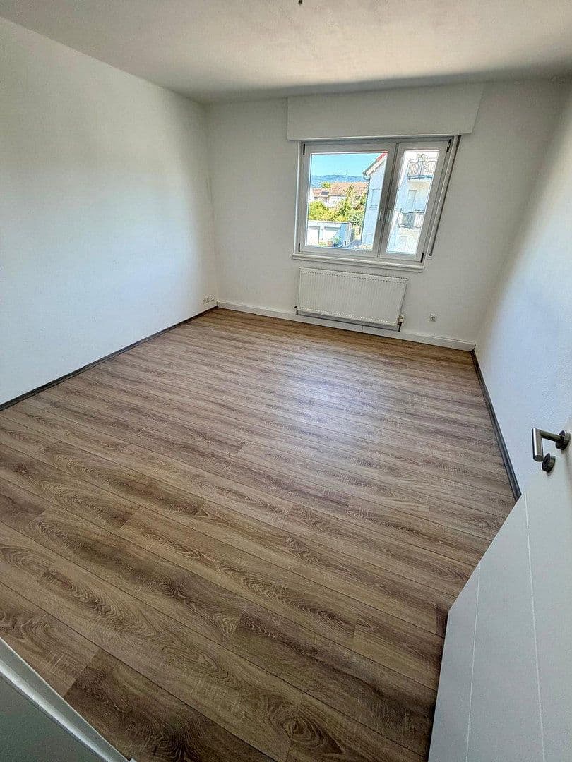 Prenájom bytu 2-izbový 60 m², Eppelheim, Bádensko-Wurttembersko Prenájom bytu 2-izbový 60 m², Eppelheim, Bádensko-Wurttembersko