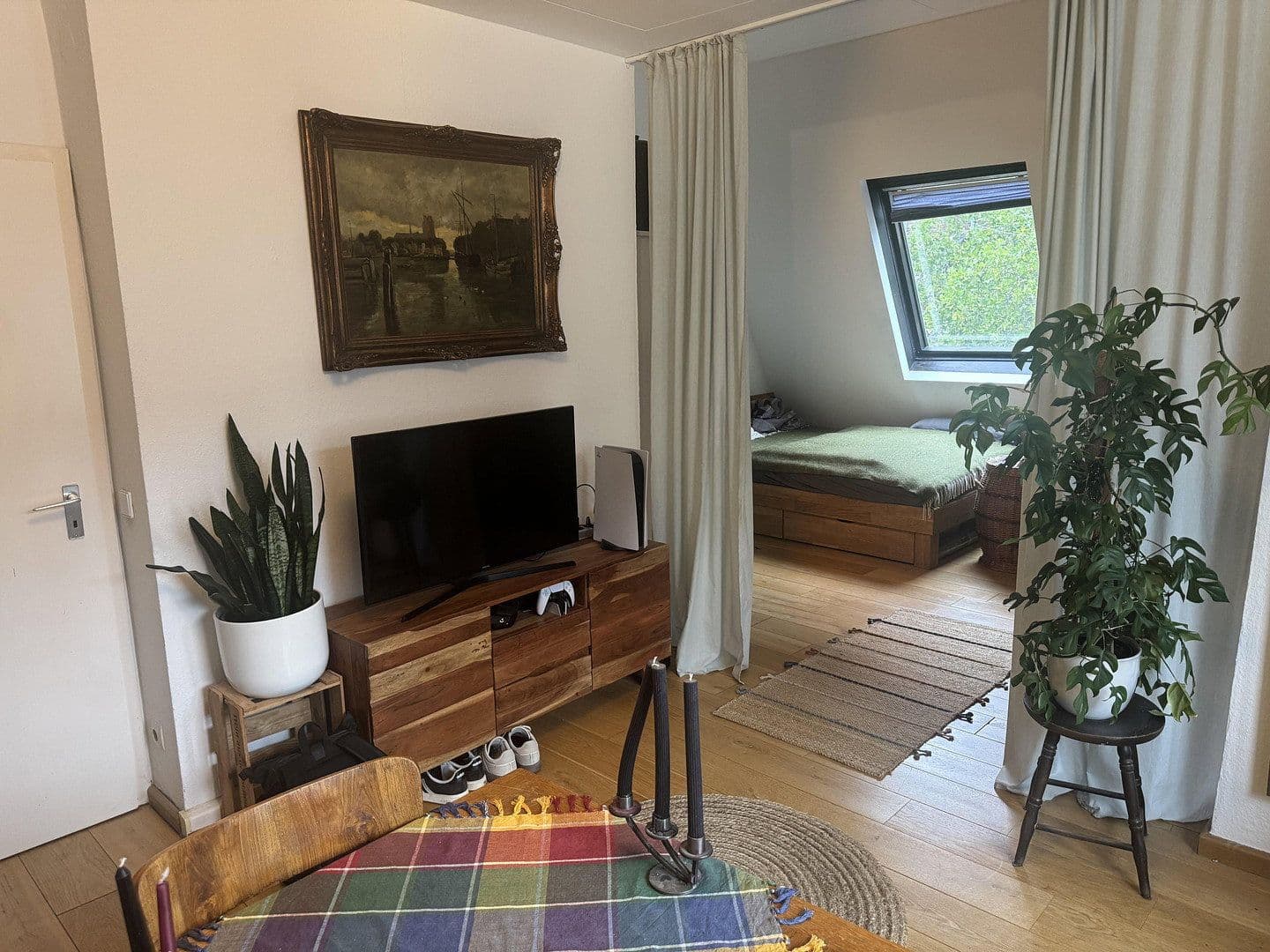 Predaj bytu 1-izbový 34 m², Köln, Severné Porýnie - Westfálsko Predaj bytu 1-izbový 34 m², Köln, Severné Porýnie - Westfálsko