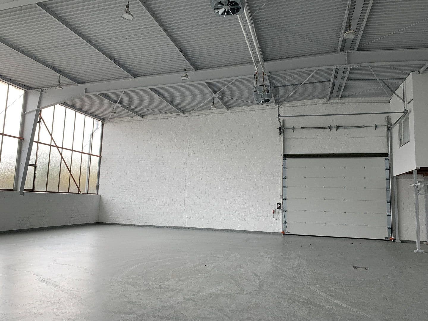Prenájom nebytového priestoru 314 m², Rellingen, Šlezvicko-Holštajnsko Prenájom nebytového priestoru 314 m², Rellingen, Šlezvicko-Holštajnsko