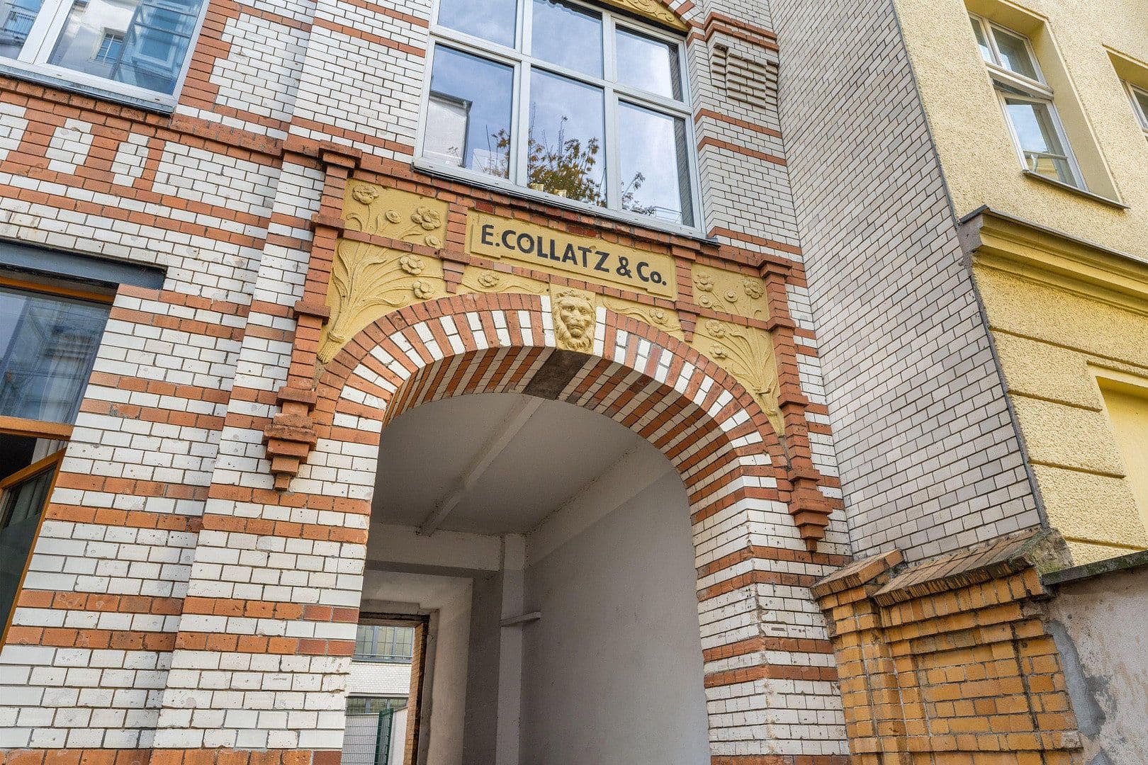 Predaj bytu 6-izbový 217 m², Kastanienallee 32, Berlin, Berlín Predaj bytu 6-izbový 217 m², Kastanienallee 32, Berlin, Berlín