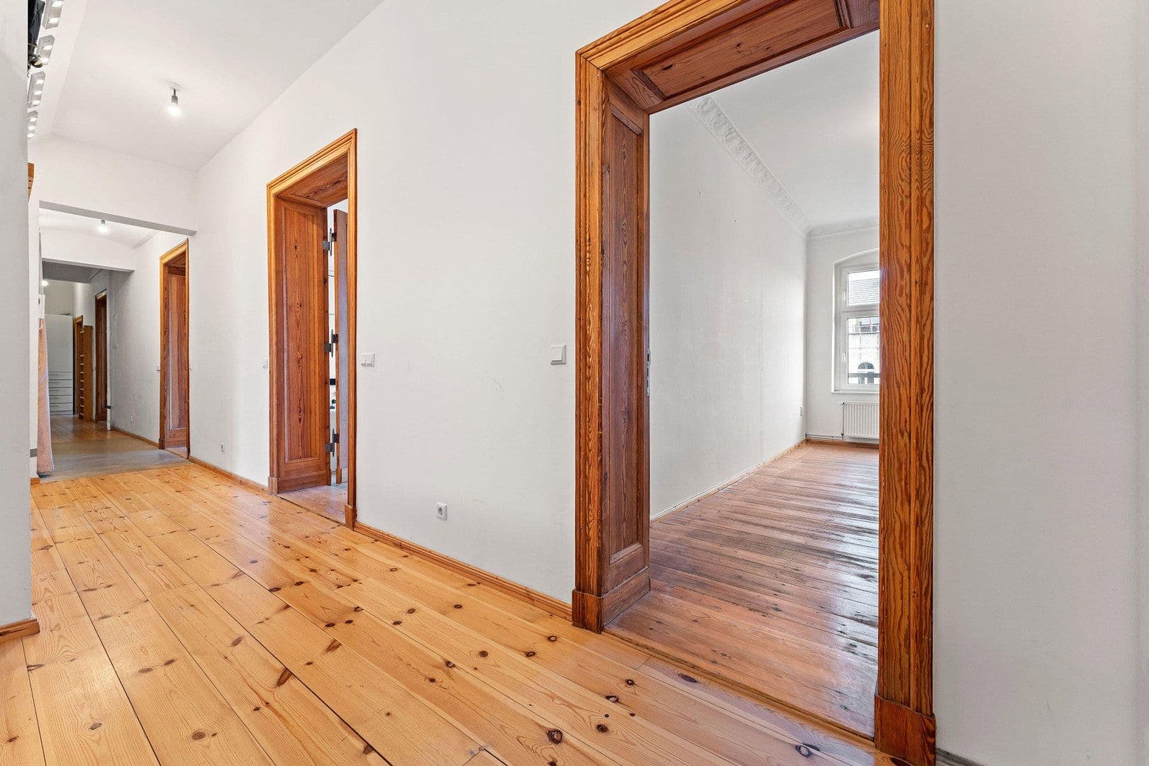 Predaj bytu 6-izbový 217 m², Kastanienallee 32, Berlin, Berlín Predaj bytu 6-izbový 217 m², Kastanienallee 32, Berlin, Berlín